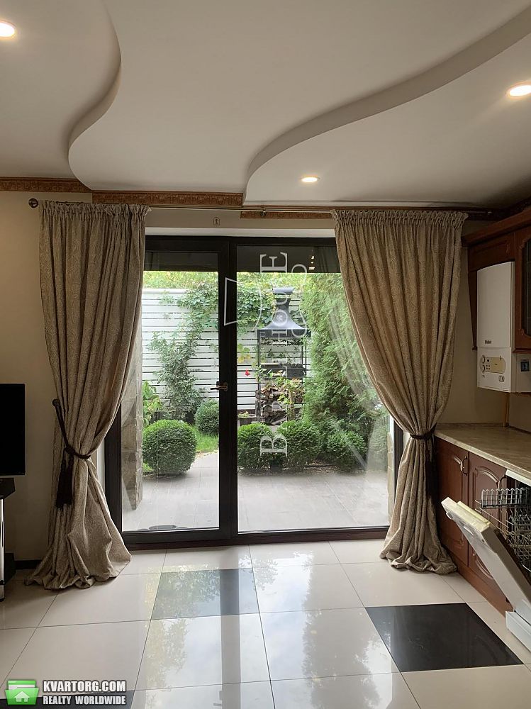 Rent out Townhouse. Киев,  Чернобыльская — photo 4