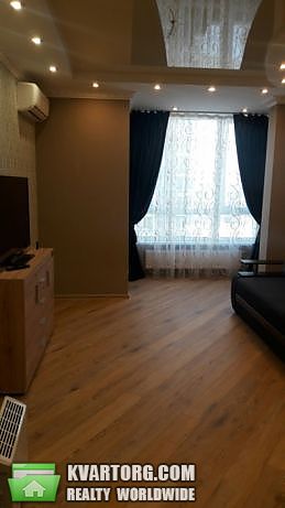 Rent out 1-room apartment. Киев,  Конева — photo 4