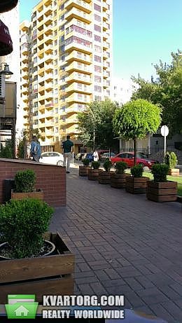 Sell 1-room apartment. Киев,  Щорса — photo 1