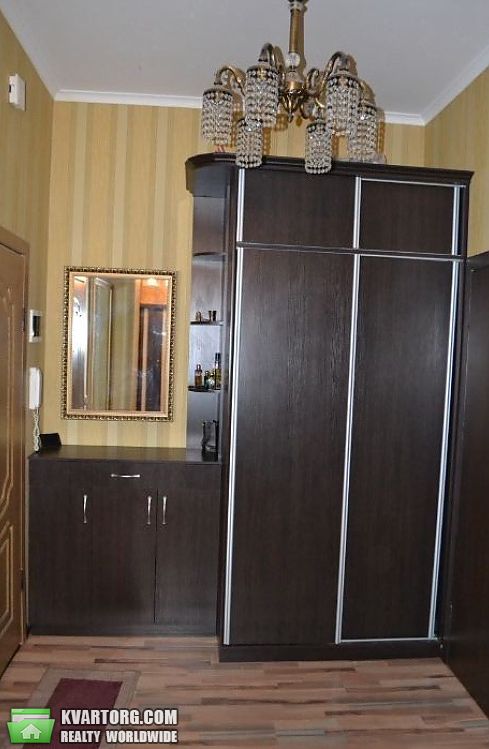 Rent out 2-room apartment. Львов,  Черновола — photo 9