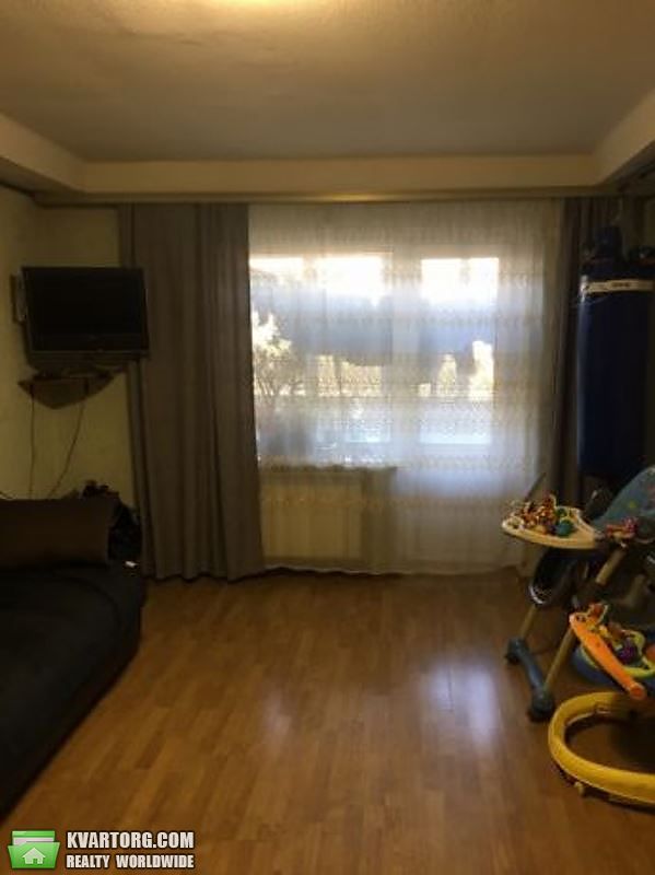 Sell 3-room apartment. Киев,  Шолом-Алейхема — photo 1