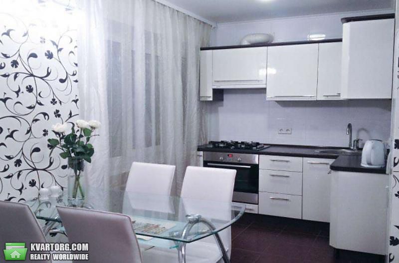 Rent out 2-room apartment. Киев,  Леси Украинки бул — photo 3