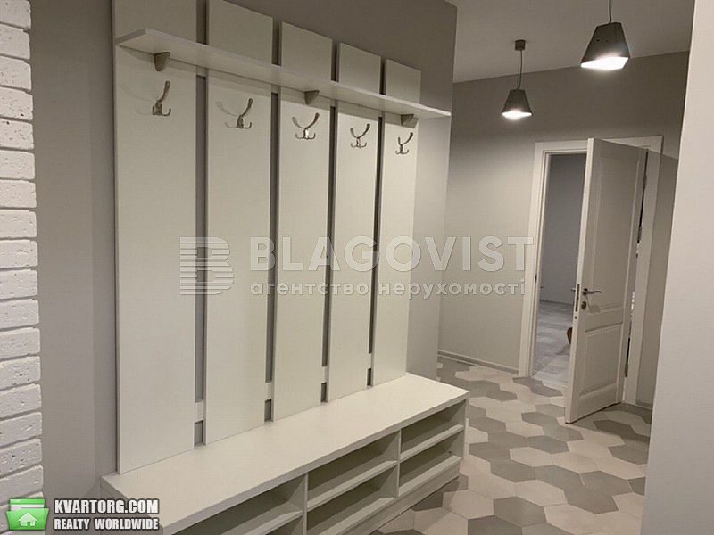 Rent out 2-room apartment. Киев,  Конева — photo 3