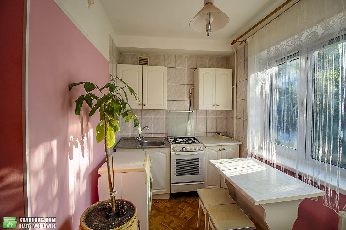 Sell 2-room apartment. Киев, Дарницкий бульвар 11 — photo 9