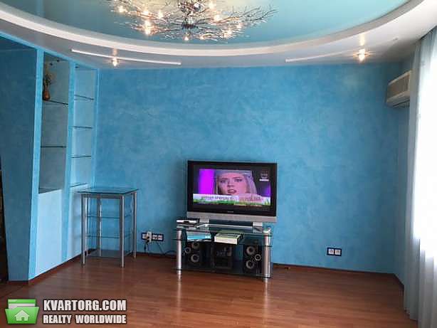Rent out 2-room apartment. Киев, Західна — photo 4