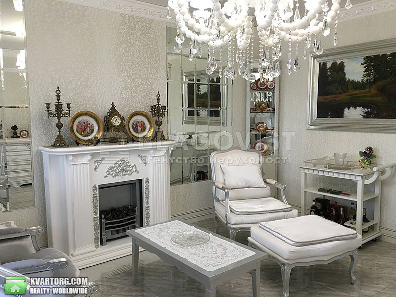 Rent out 3-room apartment. Киев, Нестайка Всеволода, 3 — photo 1