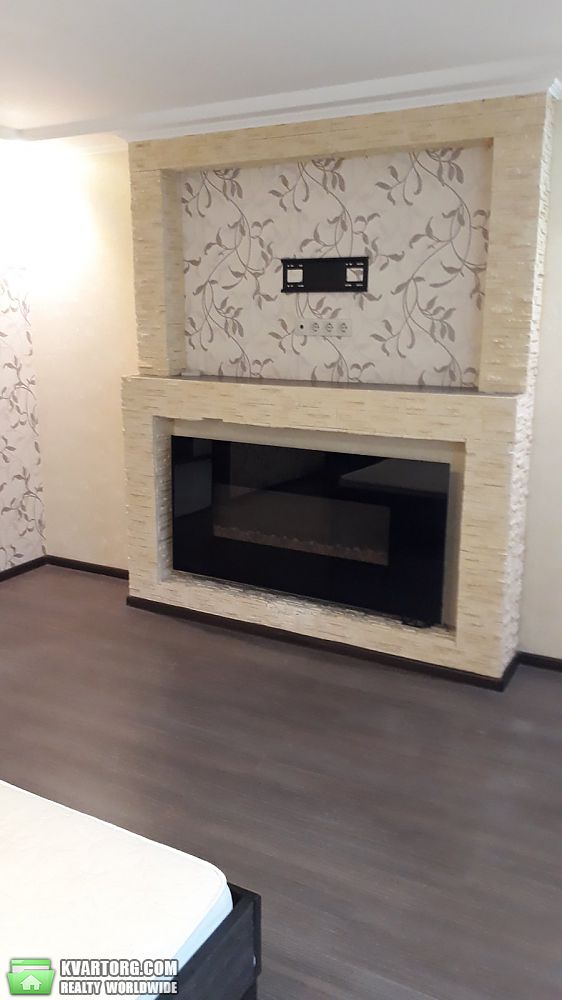 Rent out 2-room apartment. Киев,  Дегтяревская — photo 2
