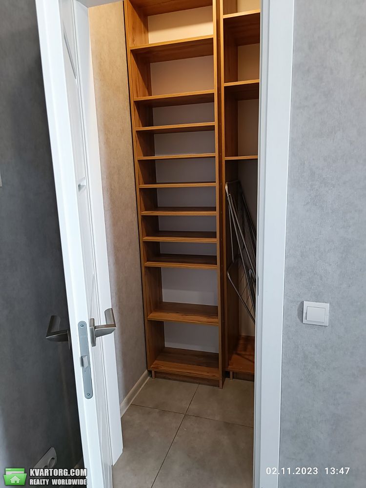 Rent out 1-room apartment. Киев, Зодчих — photo 8