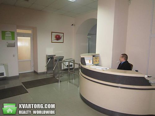 Rent out office. Киев, Жилянская — photo 1