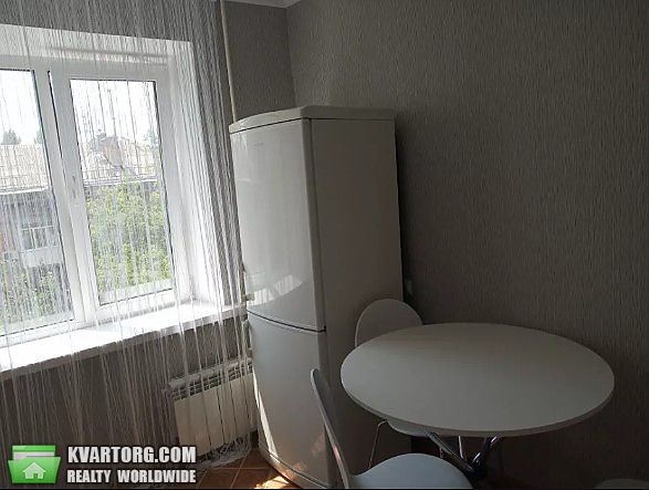Rent out 2-room apartment. Киев,  Мельникова — photo 2