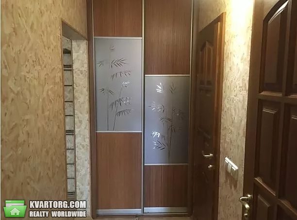 Rent out 2-room apartment. Киев,  Урловская — photo 10