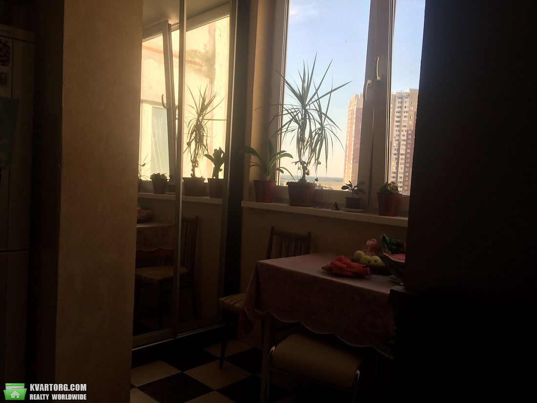 Sell 4-room apartment. Киев,  Радунская — photo 5