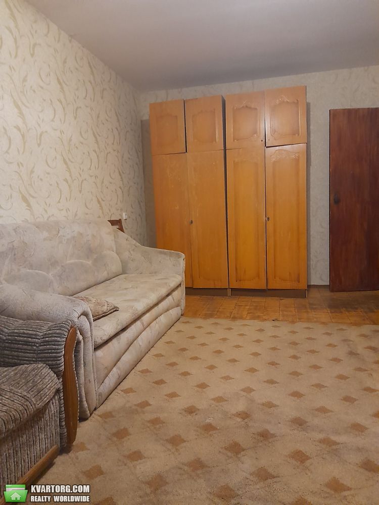 Rent out 1-room apartment. Киев,  Бойченко — photo 1