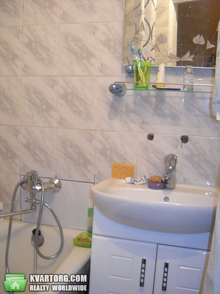Rent out 2-room apartment. Киев, Героев Космоса — photo 2