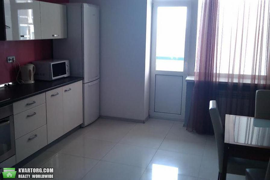 Rent out 3-room apartment. Киев,  Черновола — photo 6