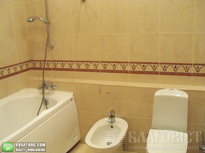 Rent out 3-room apartment. Киев,  Введенская — photo 8