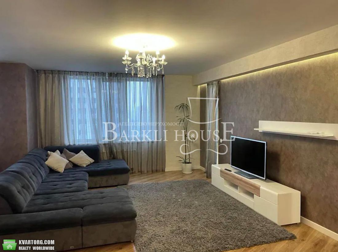 Rent out 3-room apartment. Киев,  Днепровская наб — photo 2
