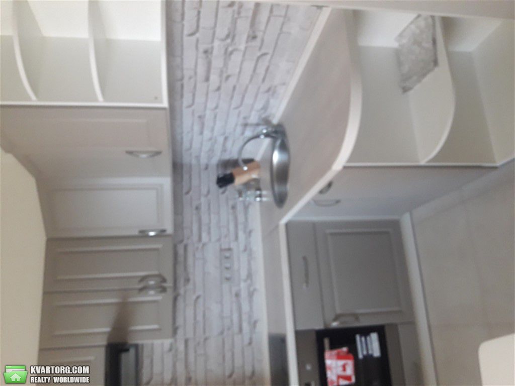 Rent out 1-room apartment. Киев,  Кондратюка — photo 1