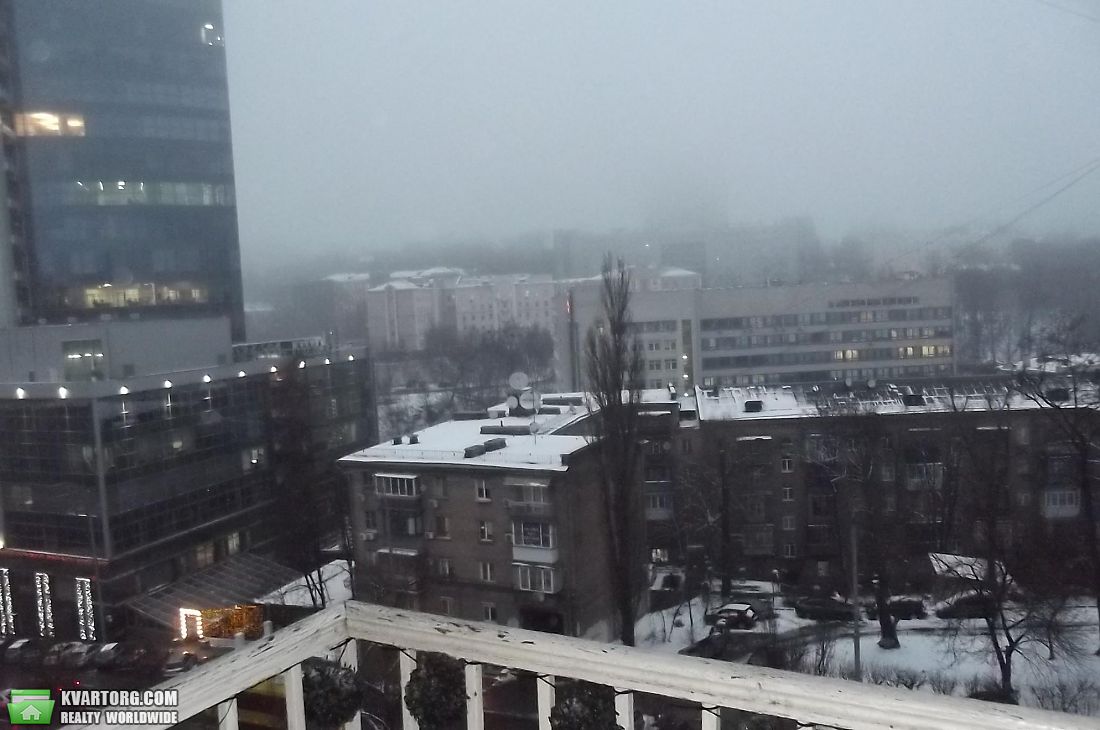 Rent out 2-room apartment. Киев, Леси Украинки бульв. — photo 9
