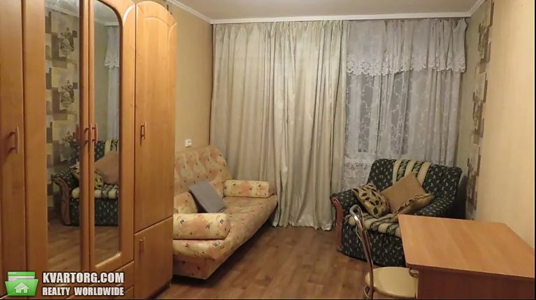 Rent out 3-room apartment. Киев,  Курнатовского — photo 1