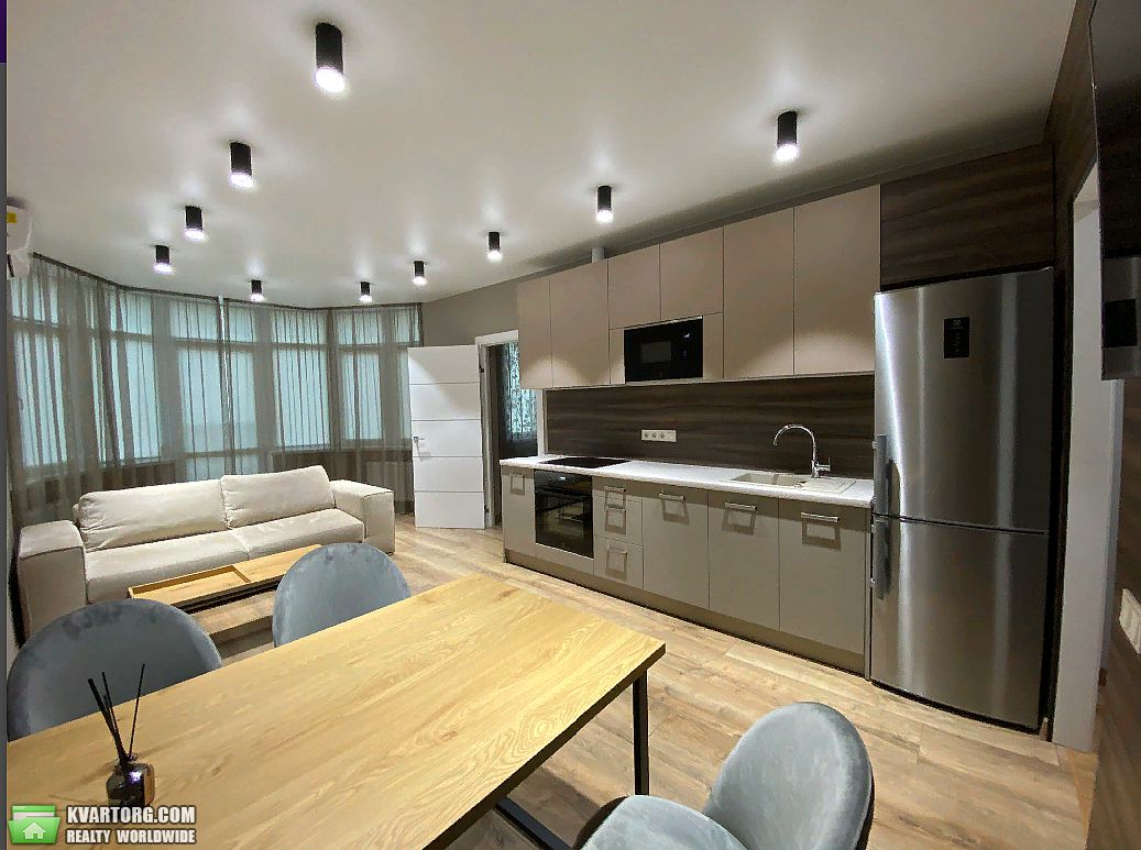 Rent out 2-room apartment. Киев, Черновола — photo 7