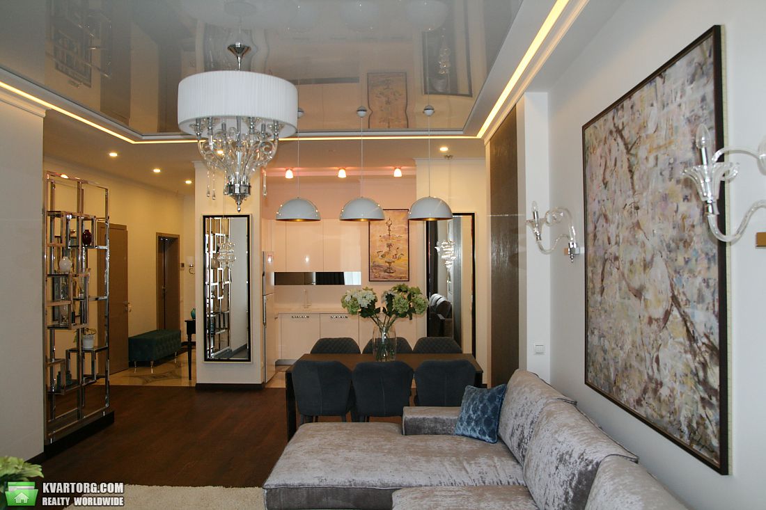 Sell 4-room apartment. Киев,  Драгомирова — photo 1