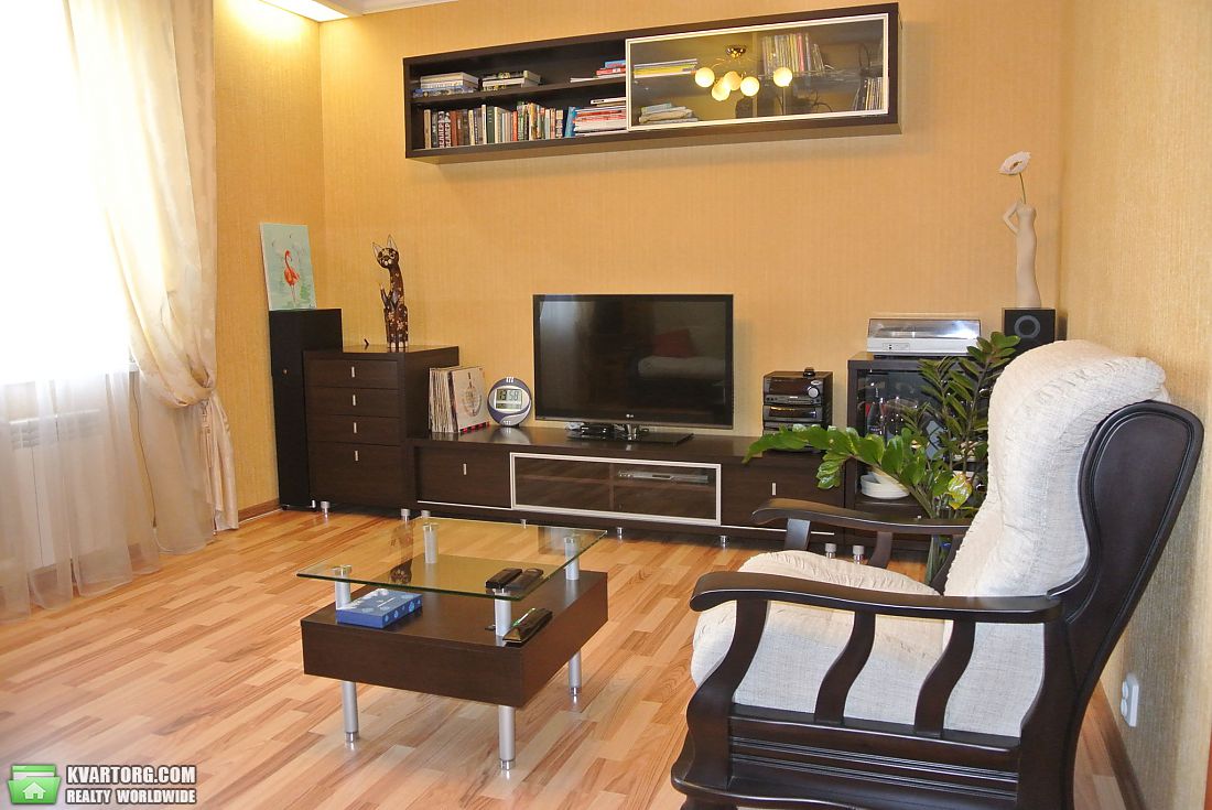 Sell 3-room apartment. Киев,  Амосова — photo 2