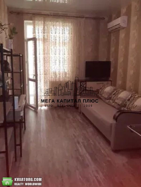 Rent out 3-room apartment. Киев,  Урловская — photo 5