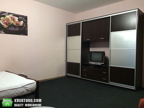 Rent out 1-room apartment. Киев,  Пчелки — photo 1