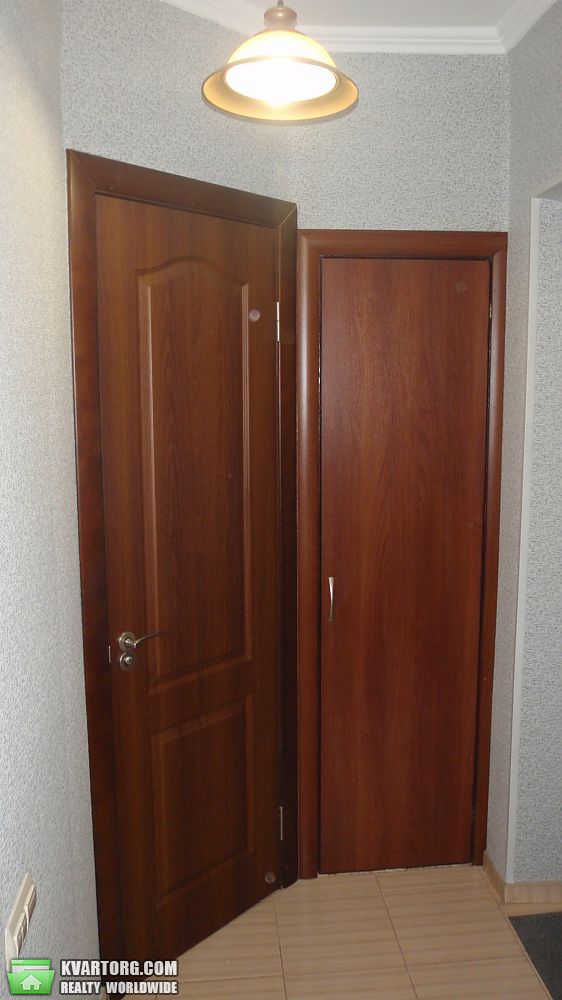 Rent out 2-room apartment. Киев, Кирилловская — photo 3