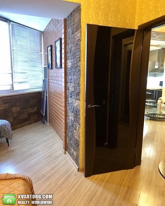 Rent out 2-room apartment. Киев,  Леси Украинки бул — photo 4