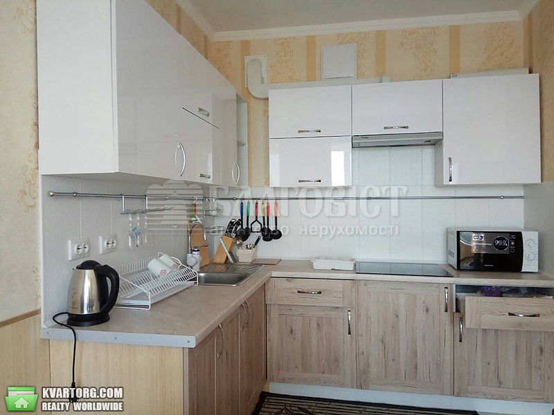 Rent out 2-room apartment. Киев,  Заречная — photo 3