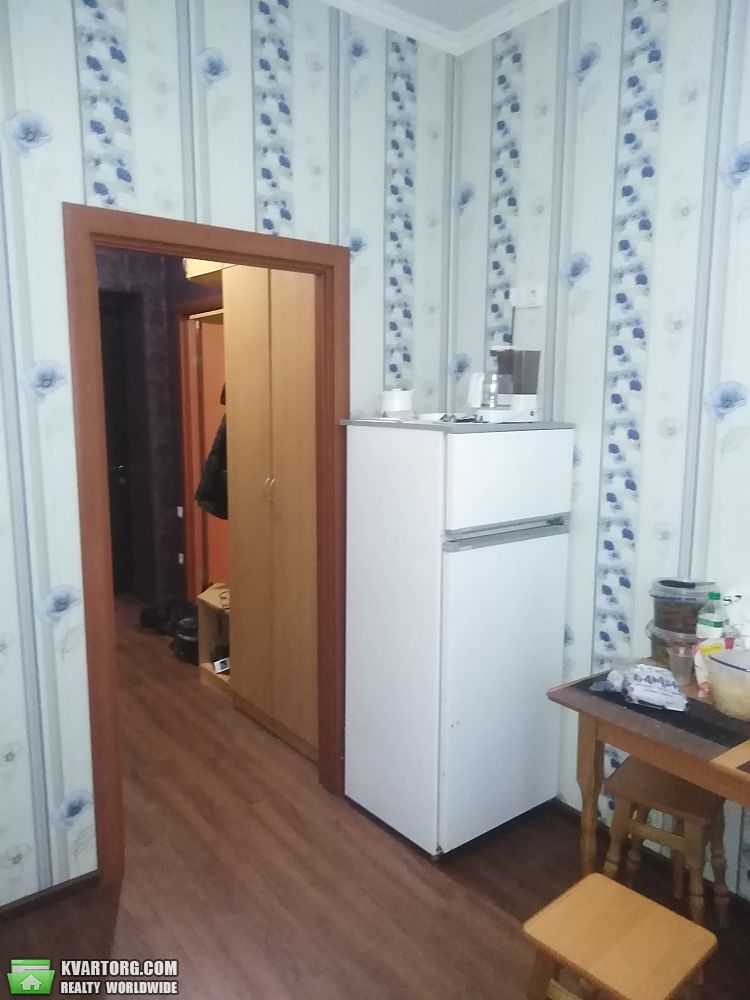 Rent out 1-room apartment. Киев,  Мицкевича — photo 4