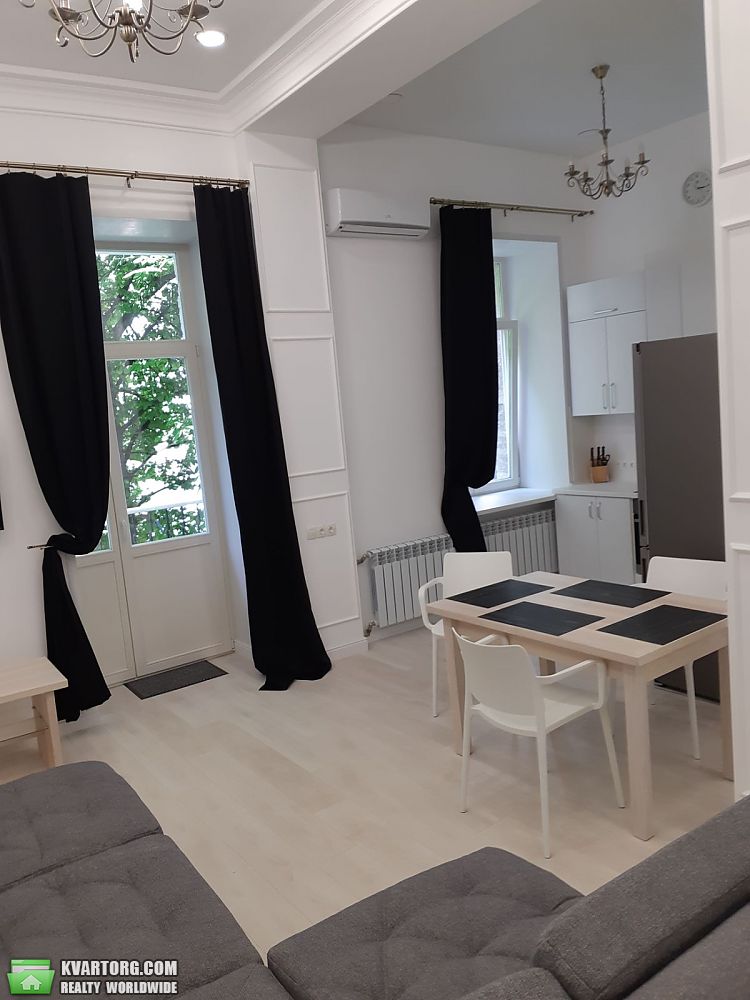 Rent out 2-room apartment. Киев, Володимирська — photo 5