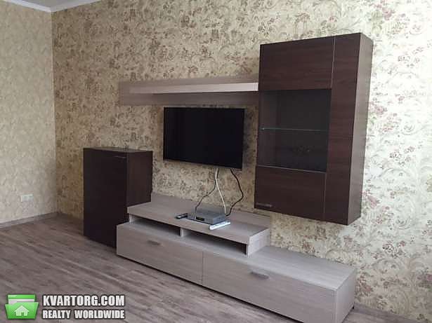 Rent out 2-room apartment. Киев,  Здолбуновская — photo 4