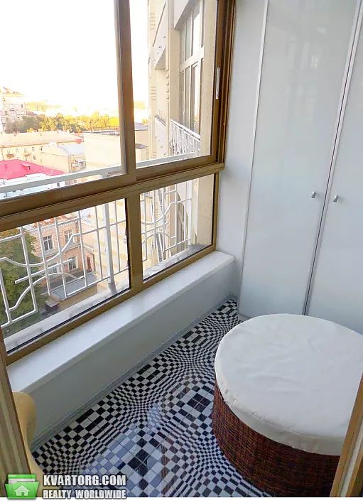 Rent out 3-room apartment. Киев, Владимирская — photo 9