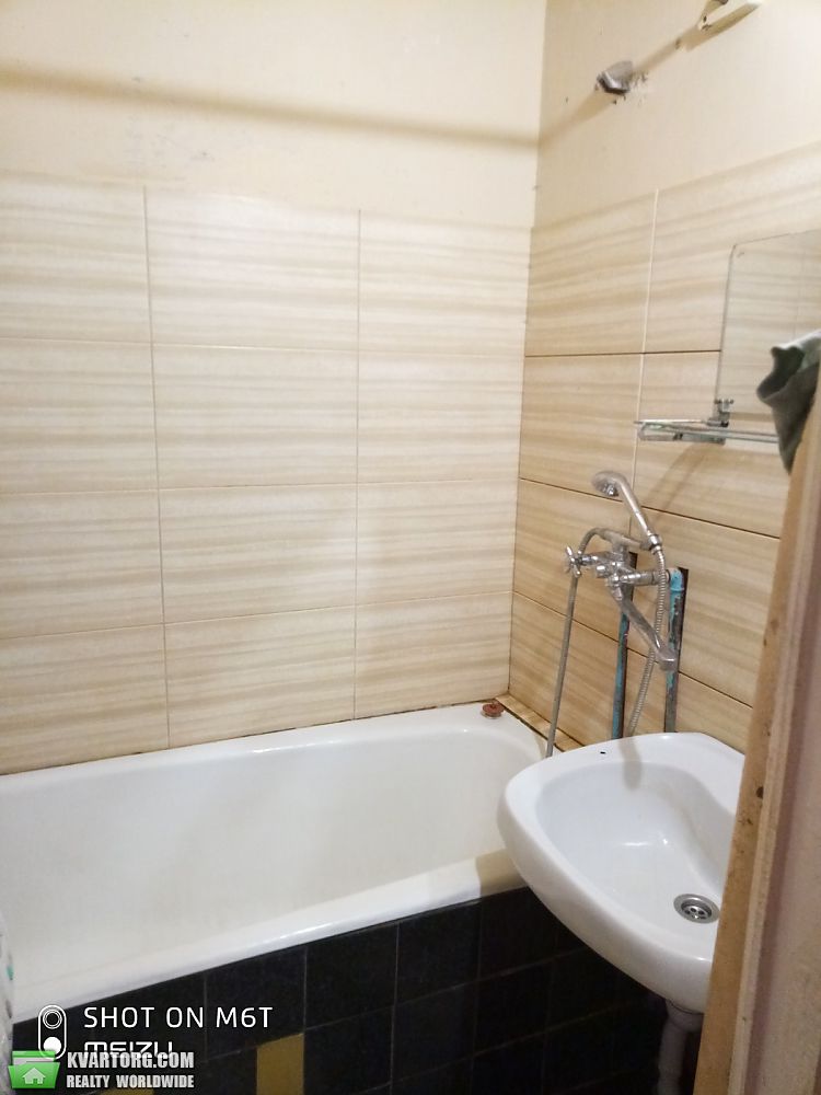 Rent out 1-room apartment. Киев,  Радужная — photo 10