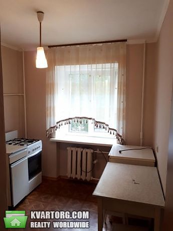 Rent out 1-room apartment. Киев, восьмого марта — photo 1