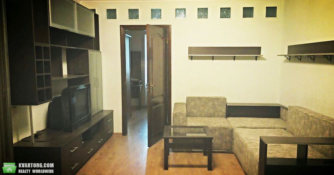 Rent out 4-room apartment. Киев,  Отрадный пр — photo 4