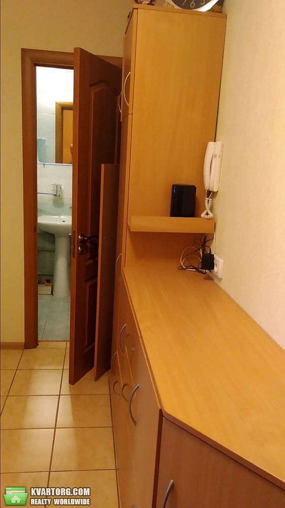 Rent out 1-room apartment. Киев,  Вернадского бул — photo 4