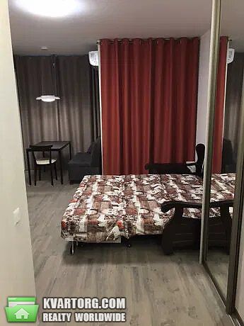 Rent out 1-room apartment. Киев, Соборности — photo 7