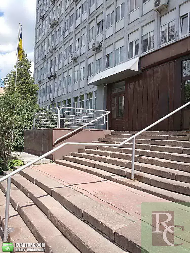Rent out office. Киев,  Соломенская — photo 6