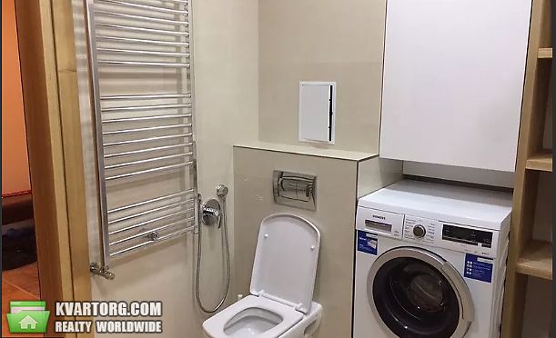 Rent out 2-room apartment. Киев, Евгения Коновальца — photo 4