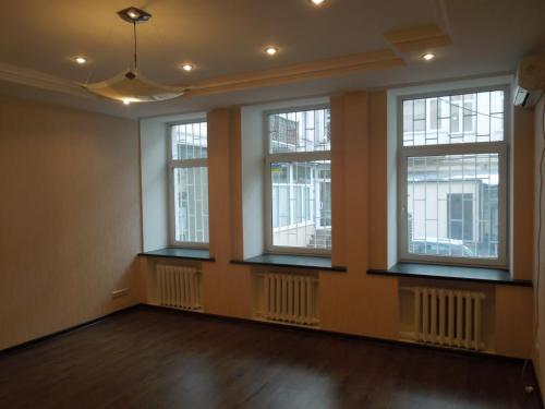Sell office. Киев, Петра Сагайдачного — photo 3