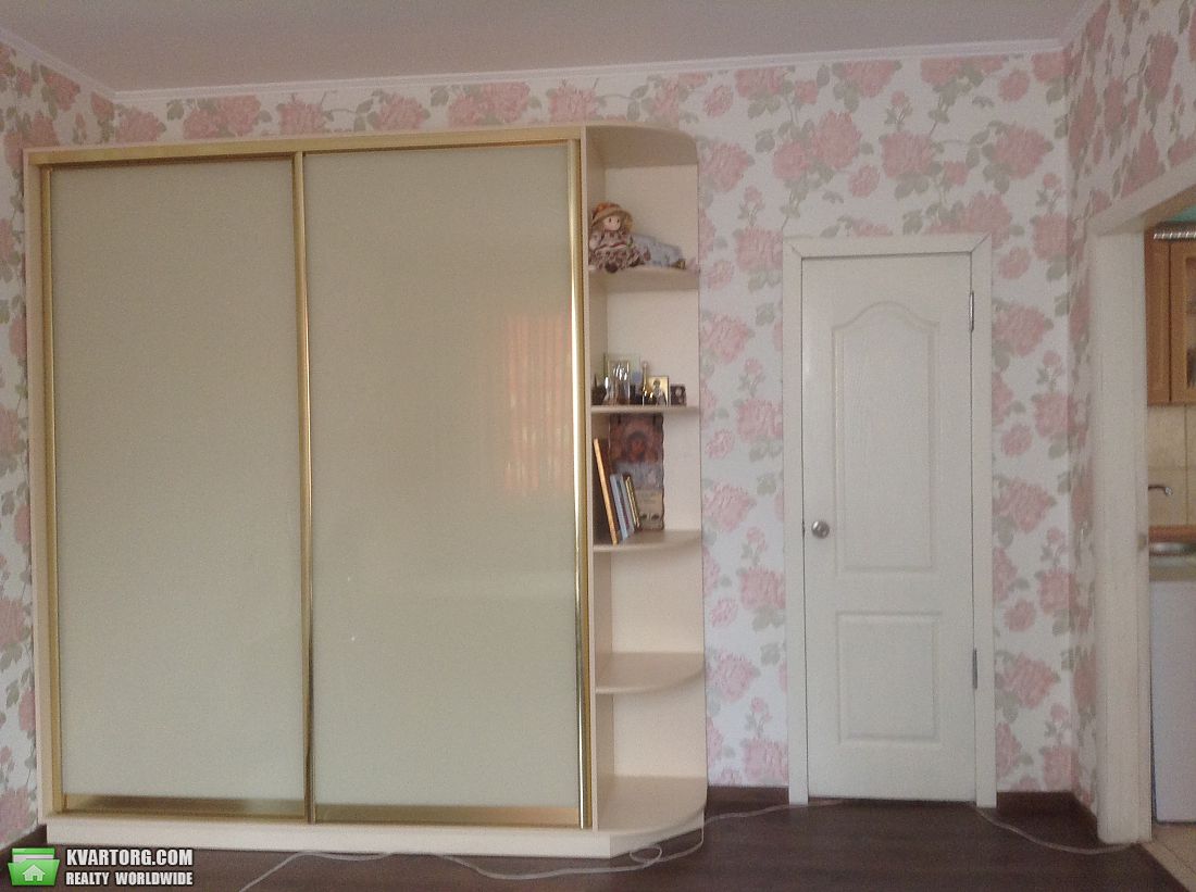 Sell 2-room apartment. Киев,  Бажана — photo 3
