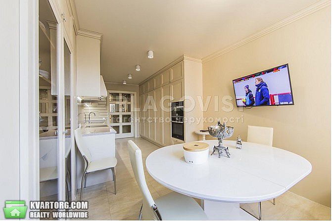 Sell 4-room apartment. Киев,  Димитрова — photo 5