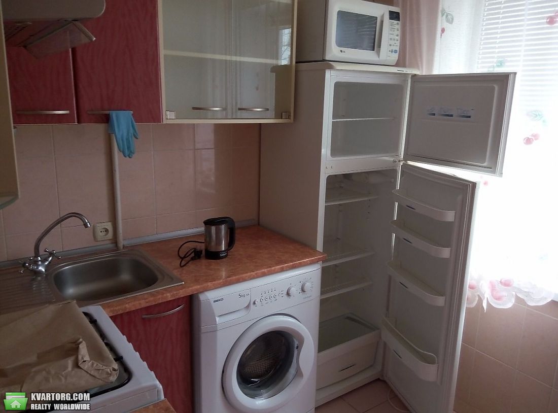 Sell 3-room apartment. Днепропетровск, Героев Сталинграда — photo 1