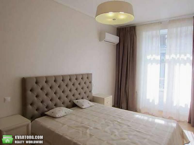 Rent out 2-room apartment. Киев,  Институтская — photo 5