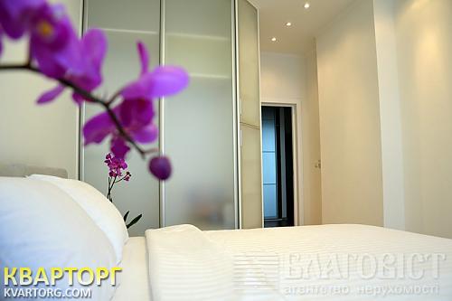 Sell 2-room apartment. Киев,  Щорса — photo 1