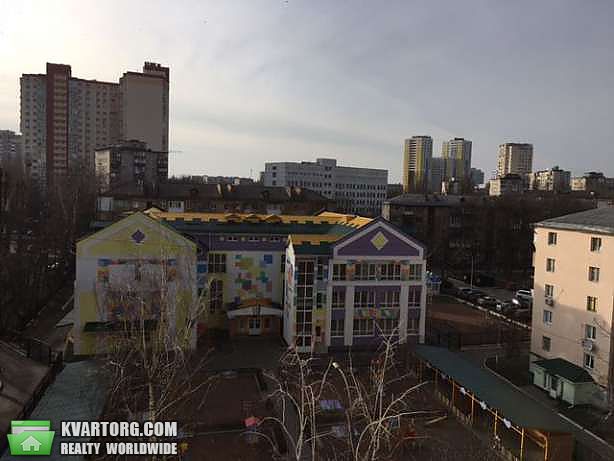 Rent out 2-room apartment. Киев, Західна — photo 1